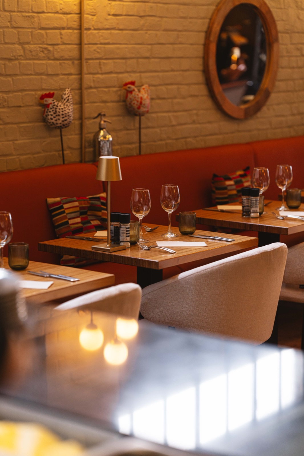 L'intérieur feutré de Le Quai Brasserie
